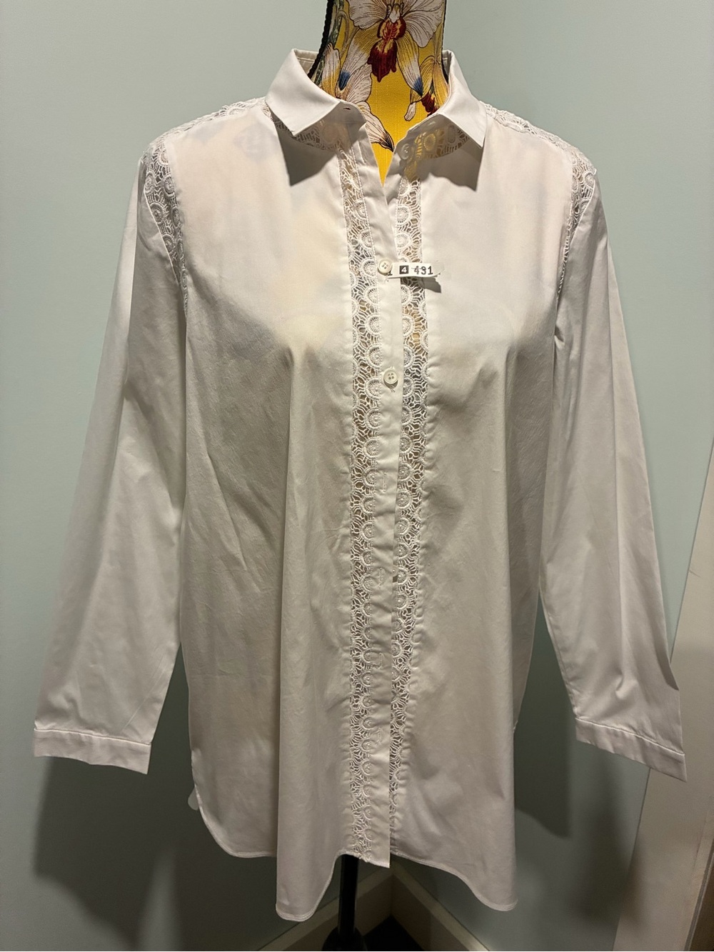 LAFAYETTE 148 Cotton Blend Button Down Blouse Shirt With Crochet Lace Trim Sz 16